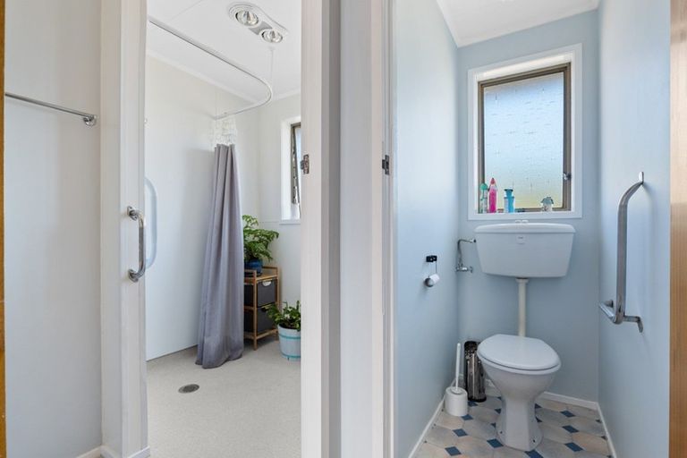 Photo of property in 4 Totara Crescent, Hawera, 4610