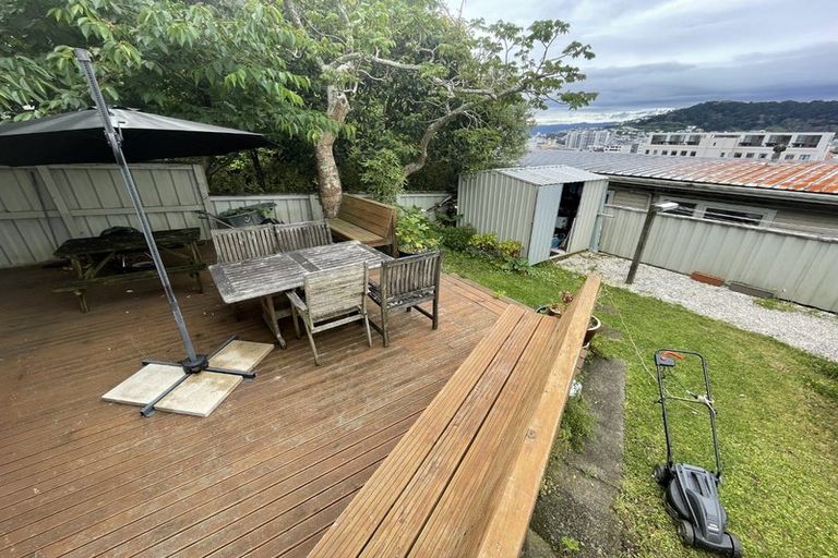Photo of property in 359 The Terrace, Te Aro, Wellington, 6011