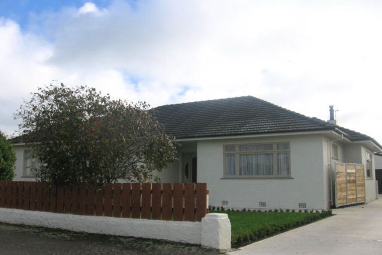 Photo of property in 85 Chelwood Street, Takaro, Palmerston North, 4412