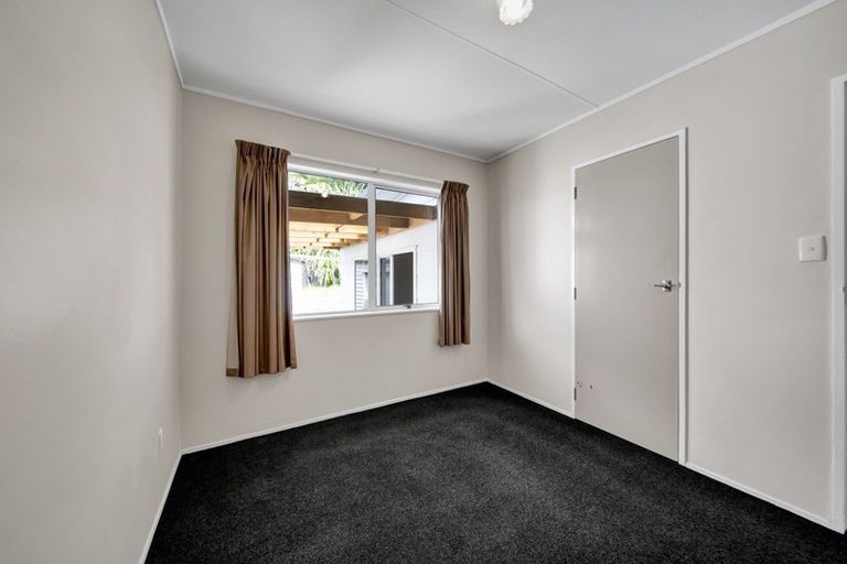 Photo of property in 23b Tahurangi Place, Spotswood, New Plymouth, 4310