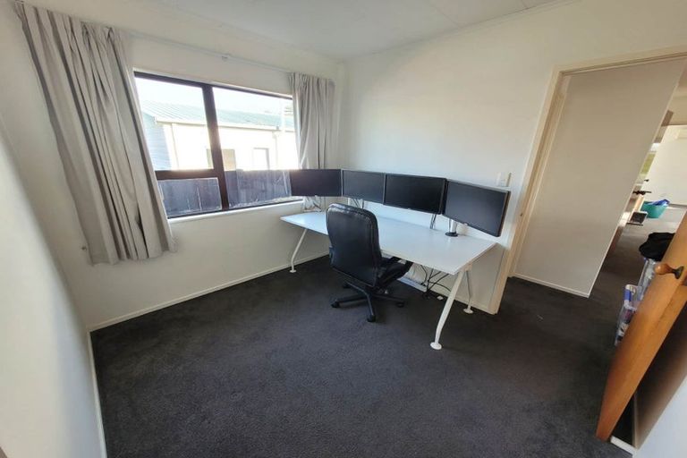 Photo of property in 94 Roberts Road, Te Atatu South, Auckland, 0610