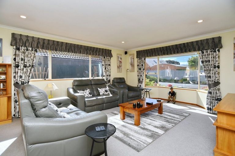 Photo of property in 3 Leith Place, Spreydon, Christchurch, 8024