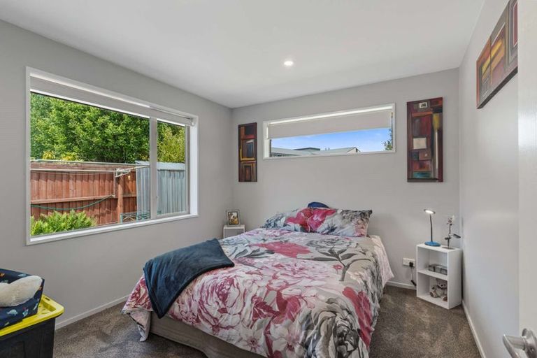 Photo of property in 15 Mataroa Place, Parklands, Christchurch, 8083