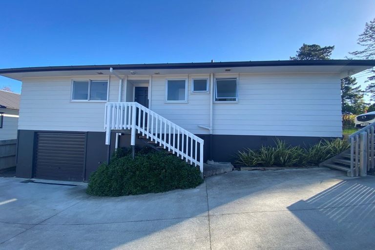 Photo of property in 380 East Coast Road, Sunnynook, Auckland, 0630