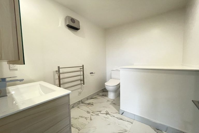 Photo of property in 1/30 Aberdeen Street, Christchurch Central, Christchurch, 8013