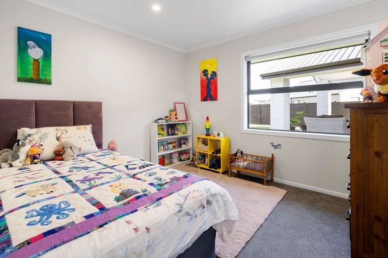 Photo of property in 6 Lewis Way, Cambridge, 3434