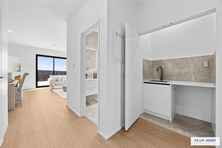 Photo of property in 42 Oopunga Road, Pukekohe, 2120