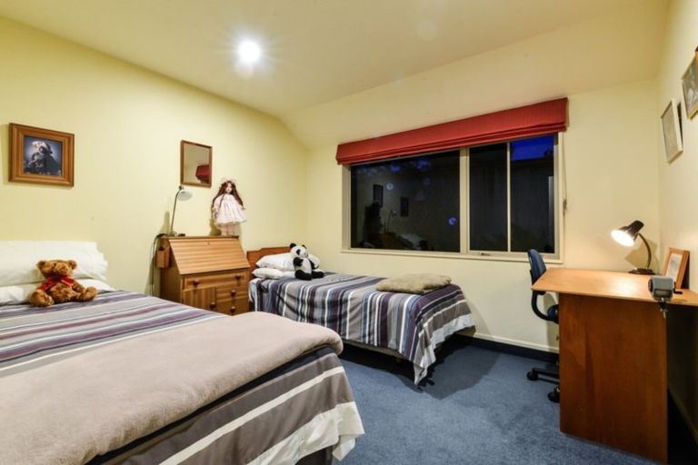 Photo of property in 15 Chatswood Place, Rototuna, Hamilton, 3210