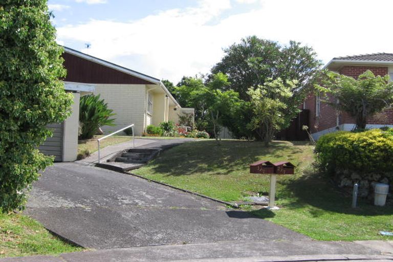 Photo of property in 2/7 Pamela Place, New Lynn, Auckland, 0600