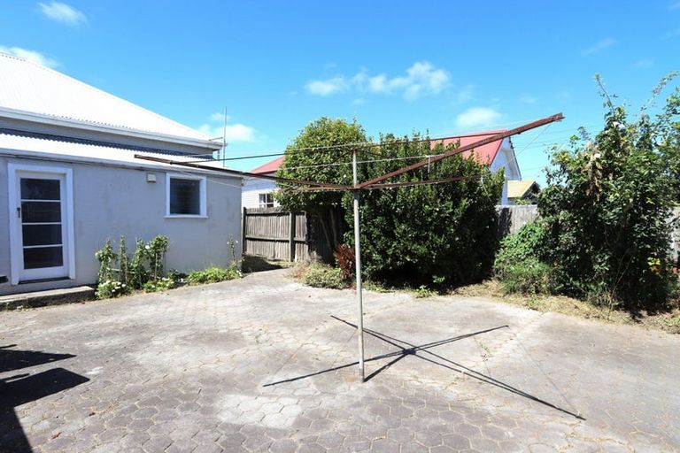 Photo of property in 18 Havelock Street, Phillipstown, Christchurch, 8011