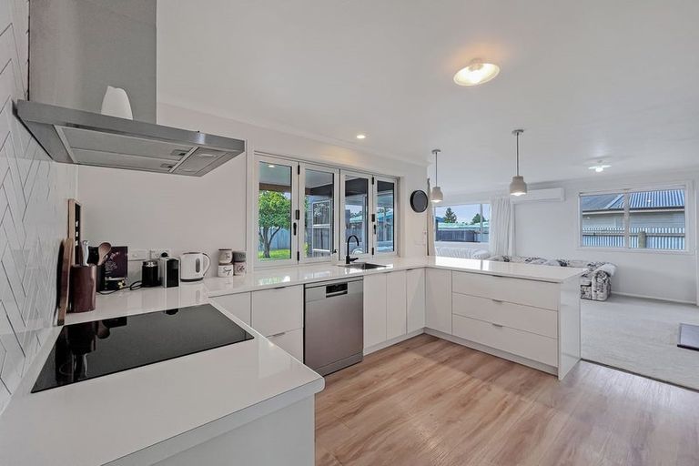 Photo of property in 27 Pukaki Place, Twizel, 7901