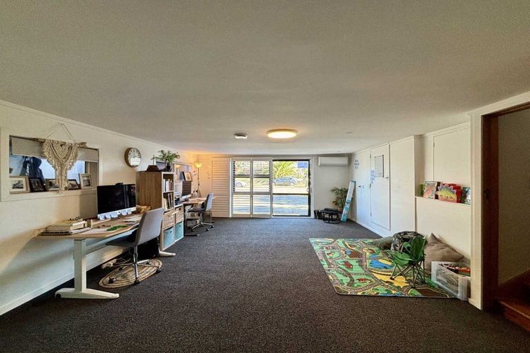 Photo of property in 89 Martin Road, Paraparaumu Beach, Paraparaumu, 5032