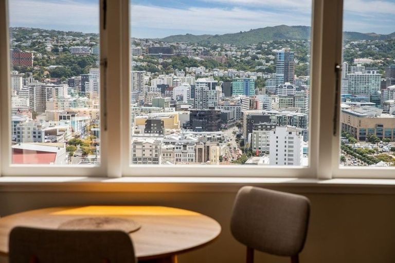 Photo of property in 109f7 Majoribanks Street, Mount Victoria, Wellington, 6011
