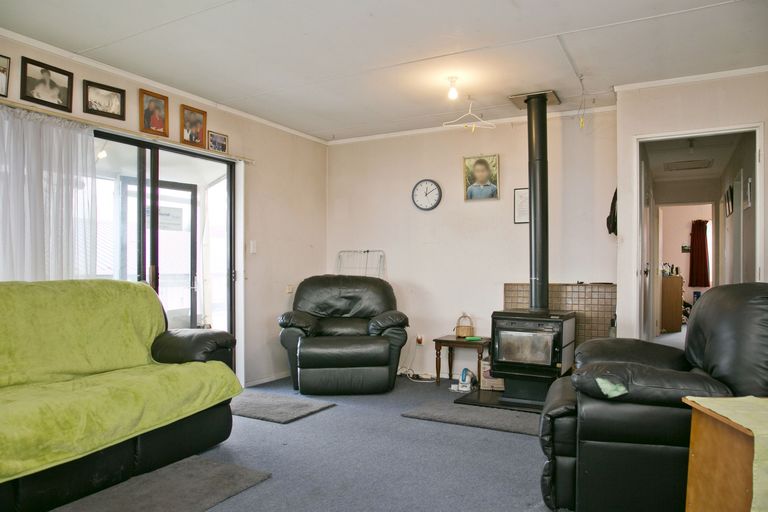 Photo of property in 15 Marshall Avenue, Richmond Heights, Taupo, 3330