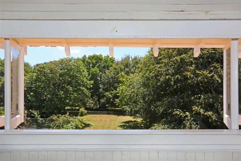 Photo of property in 38 Kitchener Road, Waiuku, 2123