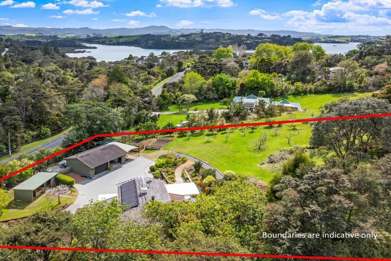 Photo of property in 1082 Sandspit Road, Sandspit, Warkworth, 0982