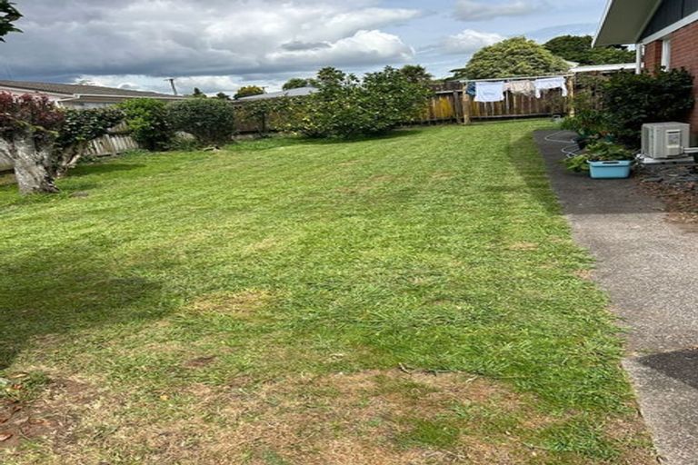 Photo of property in 2/9 Keeney Court, Papakura, 2110