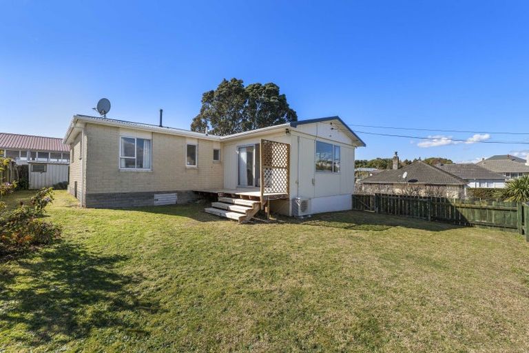 Photo of property in 94 Omata Road, Marfell, New Plymouth, 4310