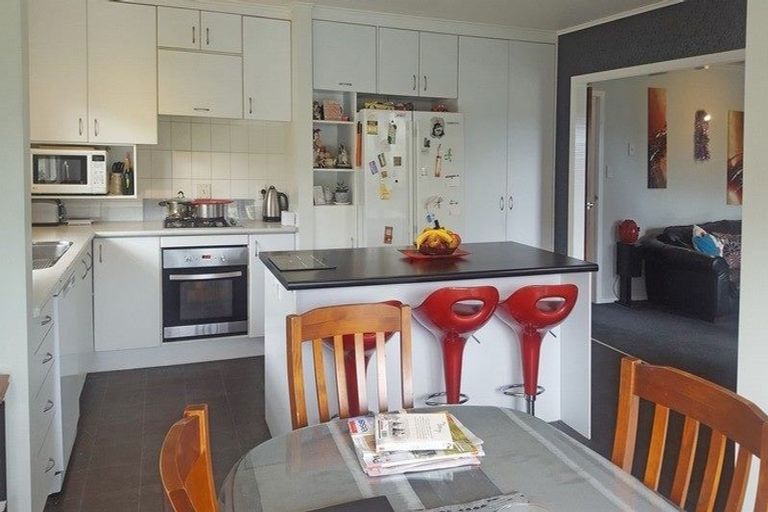 Photo of property in 87e Pioneer Road, Moturoa, New Plymouth, 4310