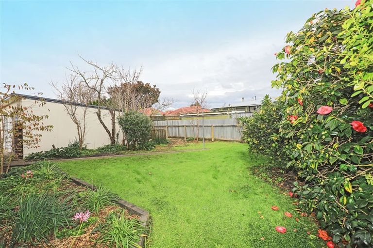 Photo of property in 804a Oxford Street, Saint Leonards, Hastings, 4120