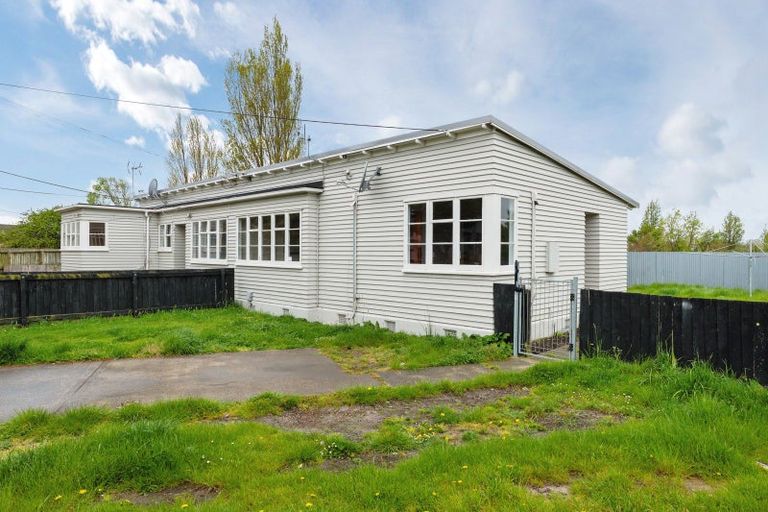 Photo of property in 9 Bray Street, Woolston, Christchurch, 8062