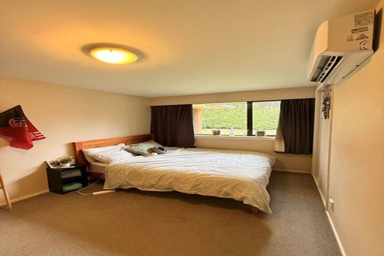 Photo of property in 15 Highland Place, Avonhead, Christchurch, 8042