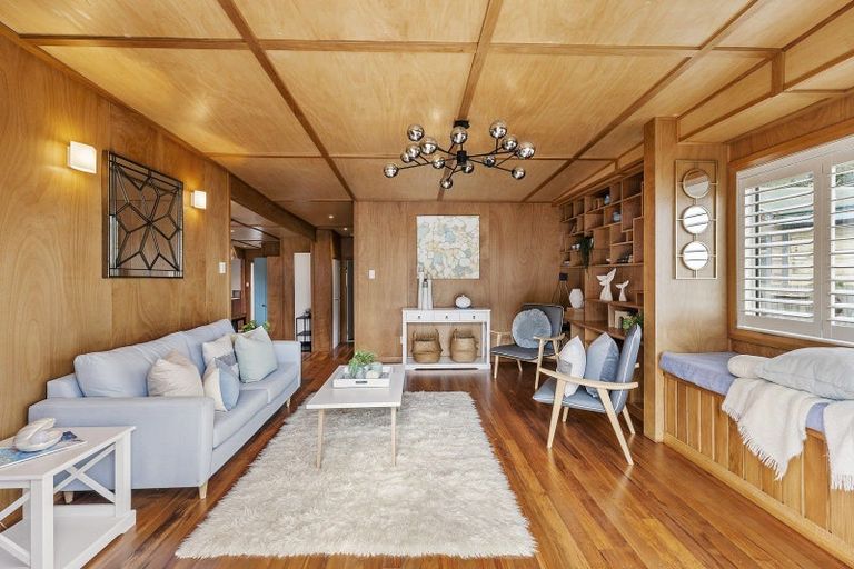 Photo of property in 1087 Makara Road, Makara Beach, Karori, 6972