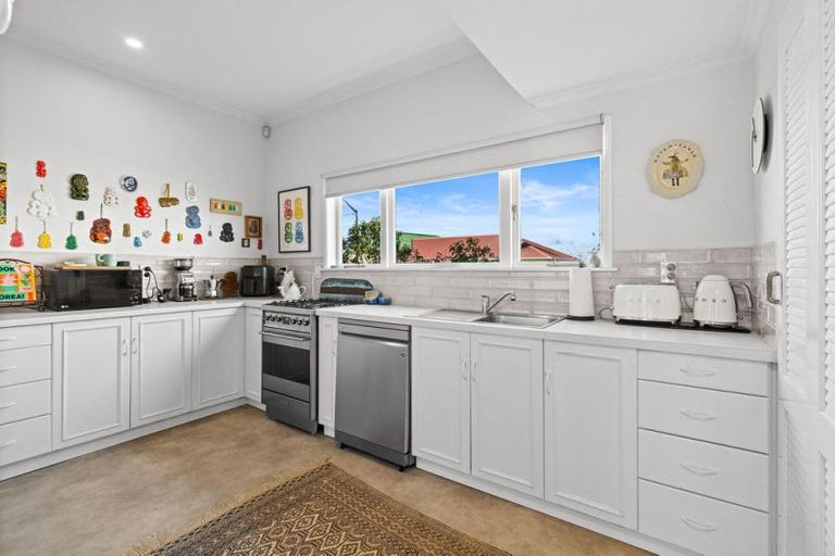 Photo of property in 2c Saint Leonard Street, Saint Johns Hill, Whanganui, 4501