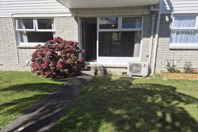 Photo of property in 2/10 Trevethick Grove, Woburn, Lower Hutt, 5010