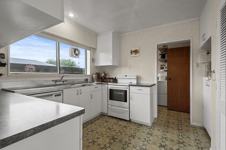 Photo of property in 28 Turakina Street, Westbrook, Palmerston North, 4412