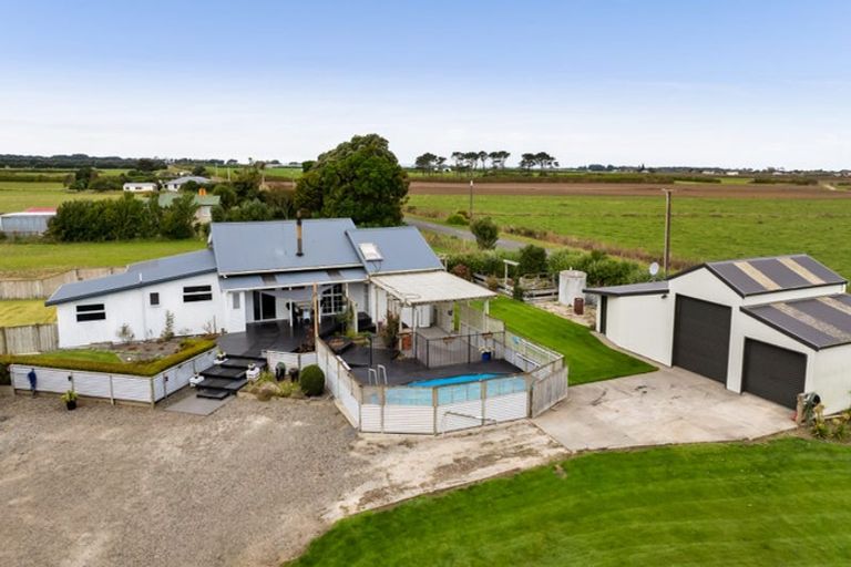 Photo of property in 1288 Normanby Road, Manaia, Hawera, 4678
