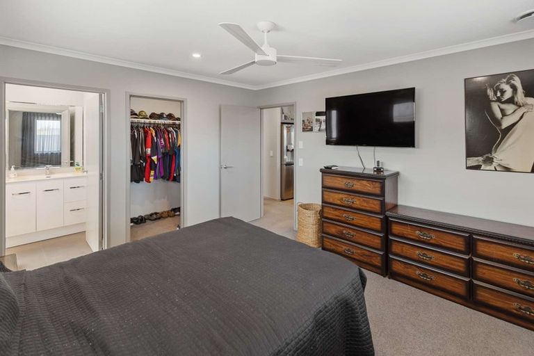 Photo of property in 247 Parklands Avenue, Bell Block, New Plymouth, 4312