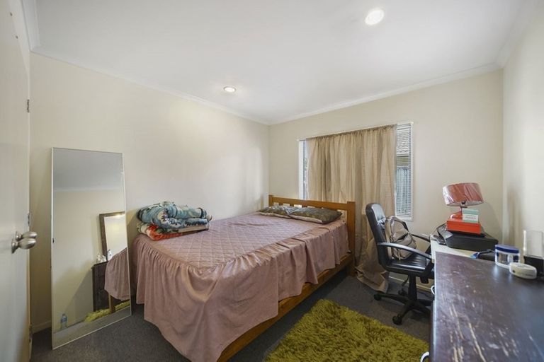 Photo of property in 8 Maadi Place, Papakura, 2110