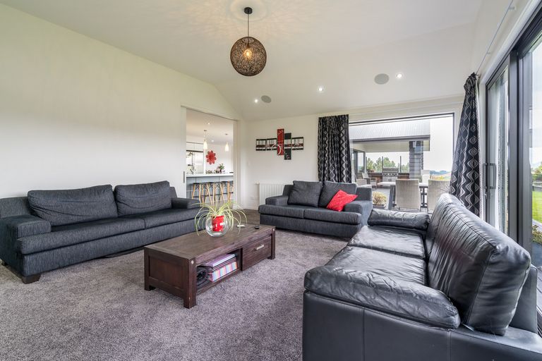 Photo of property in 64 Severn Street, Island Bay, Wellington, 6023