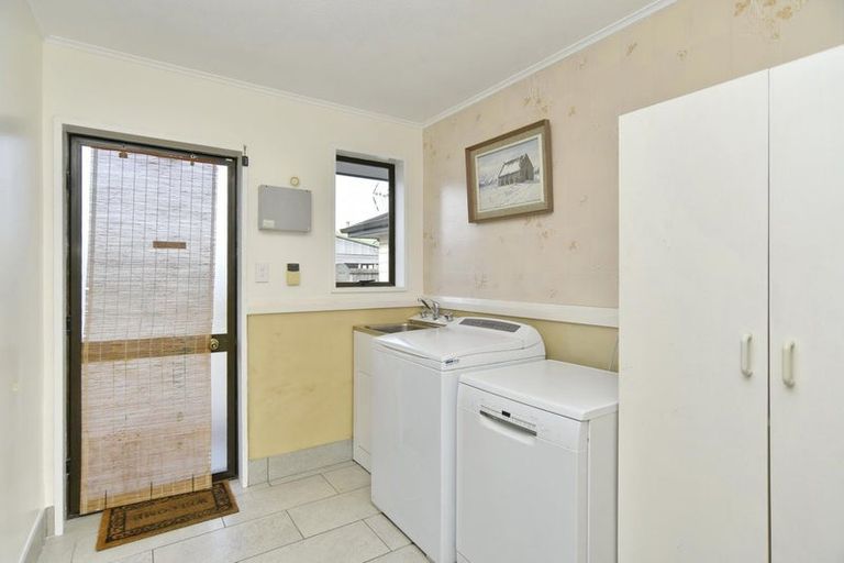 Photo of property in 23 Mackworth Street, Woolston, Christchurch, 8062
