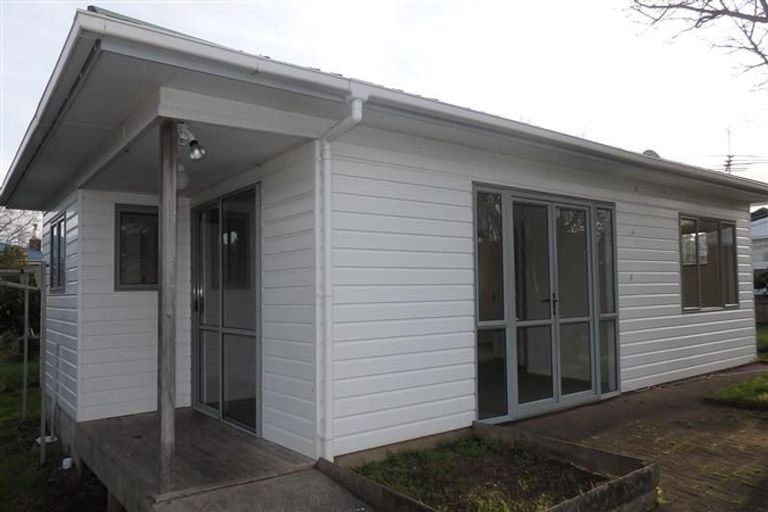 Photo of property in 52 Wedgwood Avenue, Mangere East, Auckland, 2024
