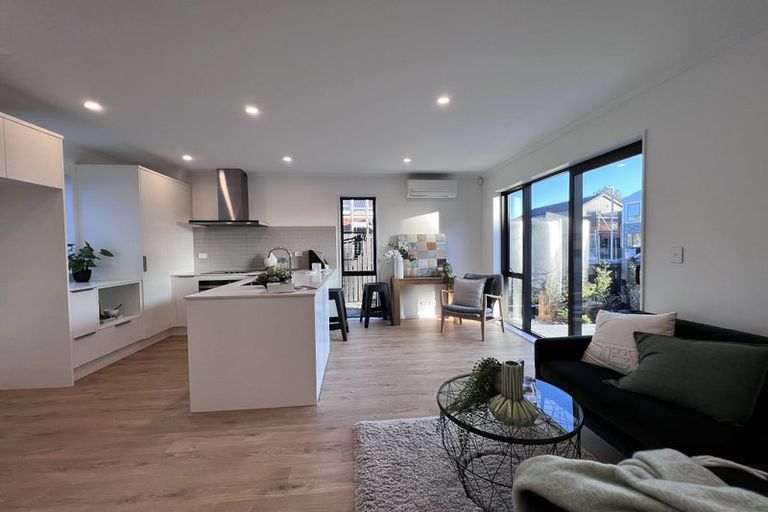 Photo of property in 3 Hema Road, Hobsonville, Auckland, 0616