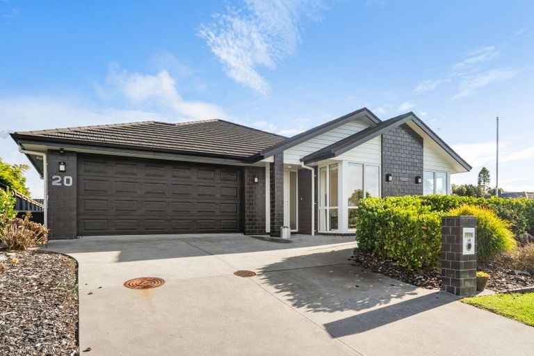 Photo of property in 20 Stace Hopper Drive, One Tree Point, 0118