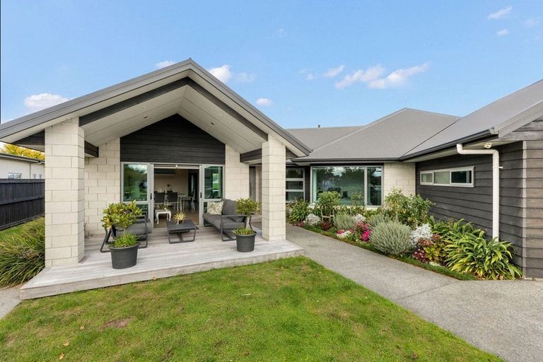 Photo of property in 23 Brancaster Place, Cambridge, 3434