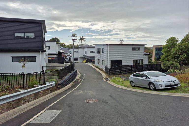 Photo of property in 6 Libby Lane, Howick, Auckland, 2010