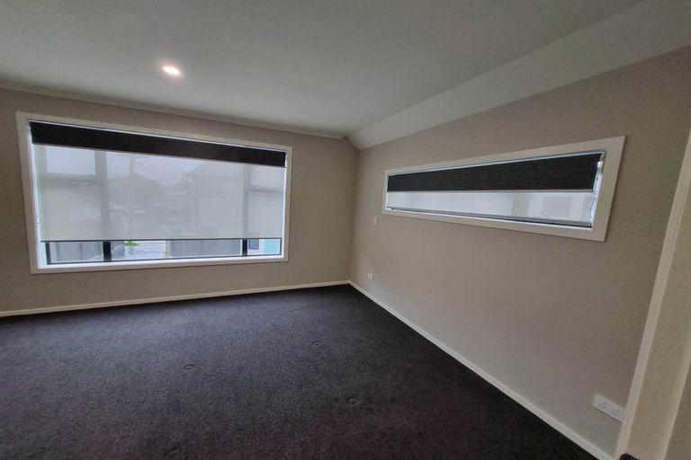 Photo of property in 6e Te Whiti Grove, Waterloo, Lower Hutt, 5011