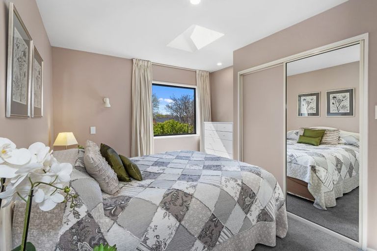 Photo of property in 29 Greystoke Lane, Avonhead, Christchurch, 8042