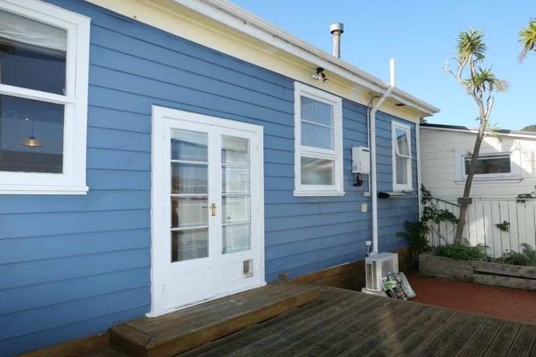 Photo of property in 74 Coromandel Street, Newtown, Wellington, 6021