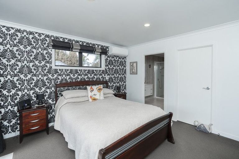 Photo of property in 6 Kentwood Place, Flagstaff, Hamilton, 3210