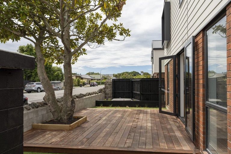 Photo of property in 1/128 Tancred Street, Linwood, Christchurch, 8062