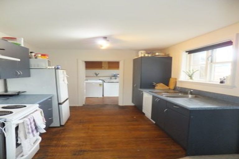 Photo of property in 19 Bateman Avenue, Bryndwr, Christchurch, 8053