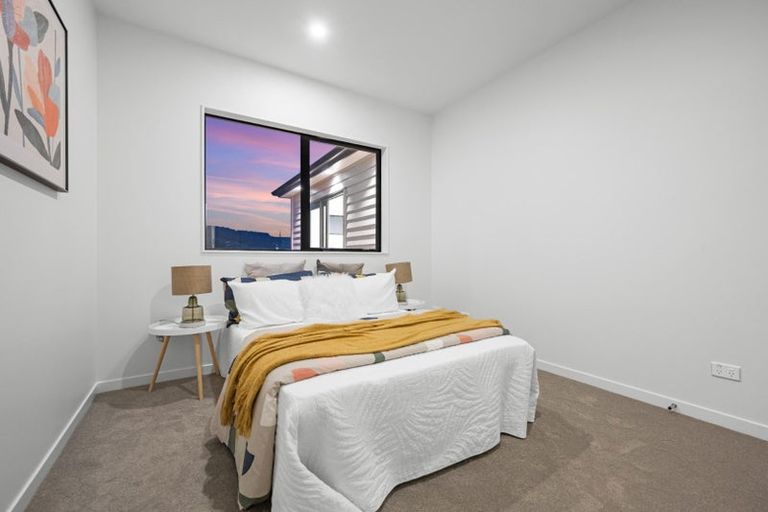 Photo of property in 7 Awa Avenue, Helensville, 0800