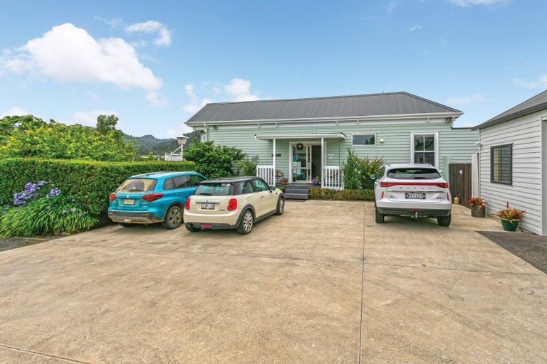 Photo of property in Cotswold Cottage B & B, 46 Maramarahi Road, Thames, 3578