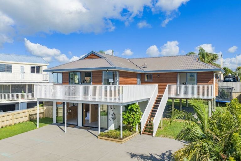 Photo of property in 8 Taipari Avenue, Raglan, 3225