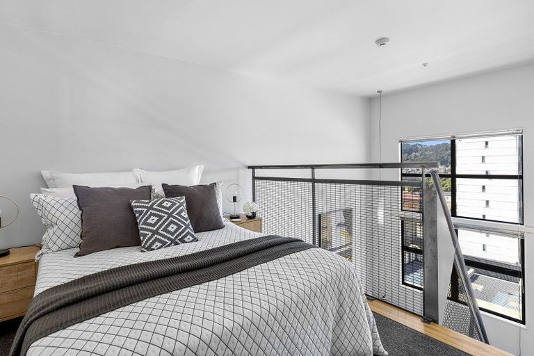 Photo of property in Urbane Apartments, 49/29 Webb Street, Mount Cook, Wellington, 6011